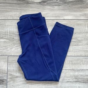 Athleta Girl Stash Your Treasure Capris. Size large (12). Navy